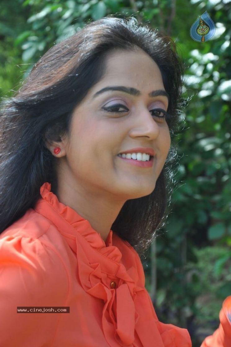 Divya Singh