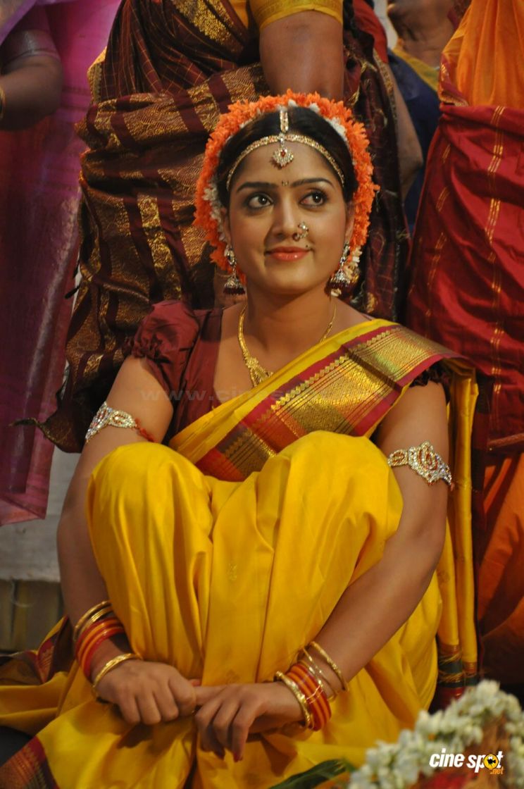 Divya Singh