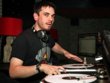 DJ AM