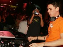 DJ AM