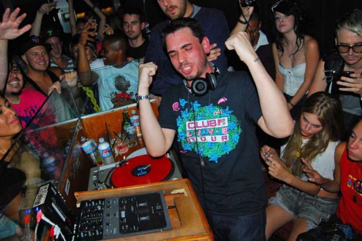 DJ AM