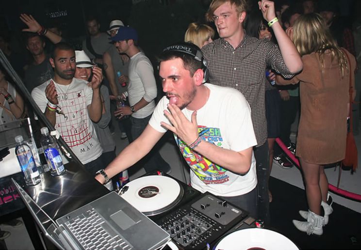 DJ AM