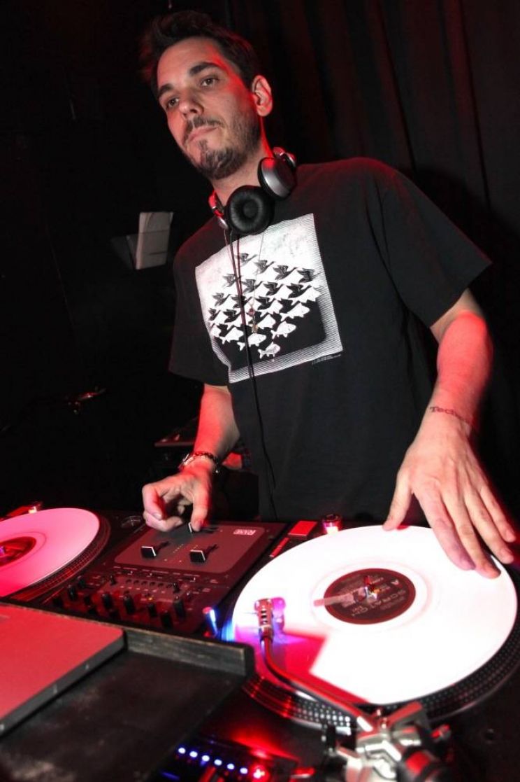 DJ AM