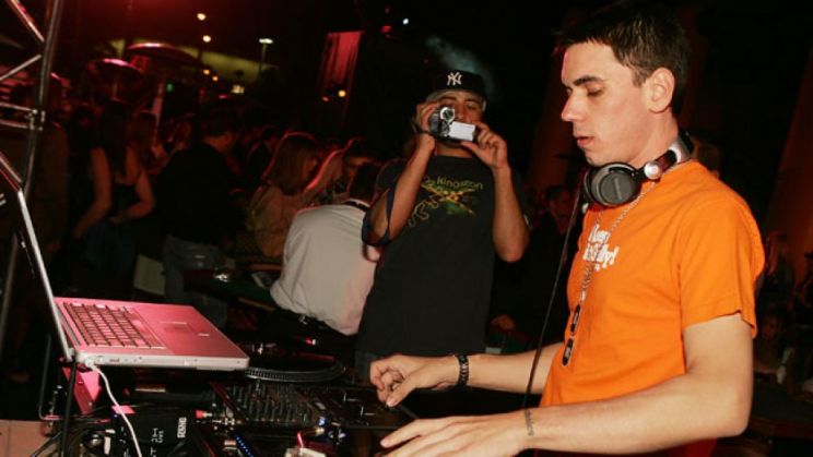 DJ AM