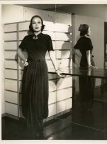 Dolores del Rio #805424 picture (Portrait Medium)