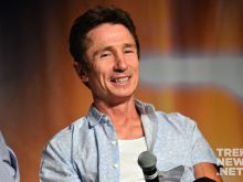 Dominic Keating