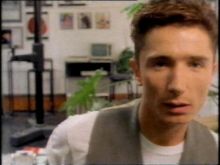 Dominic Keating