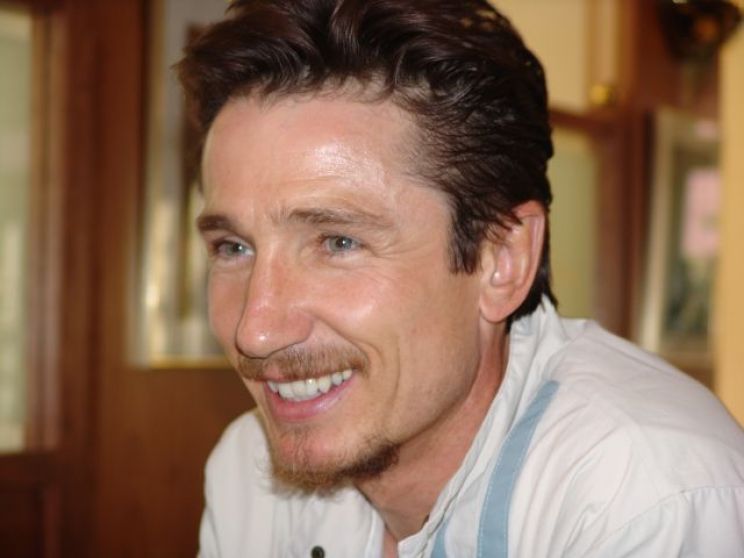 Dominic Keating