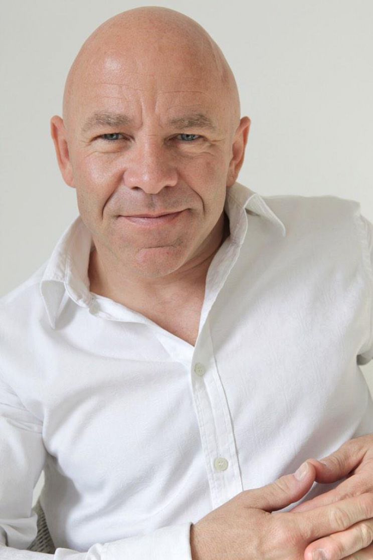 Dominic Littlewood