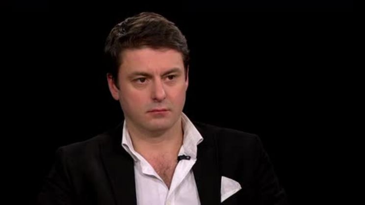 Dominic Rowan