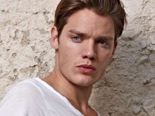 Dominic Sherwood