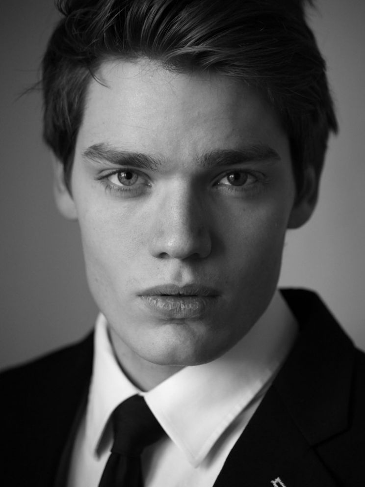 Dominic Sherwood