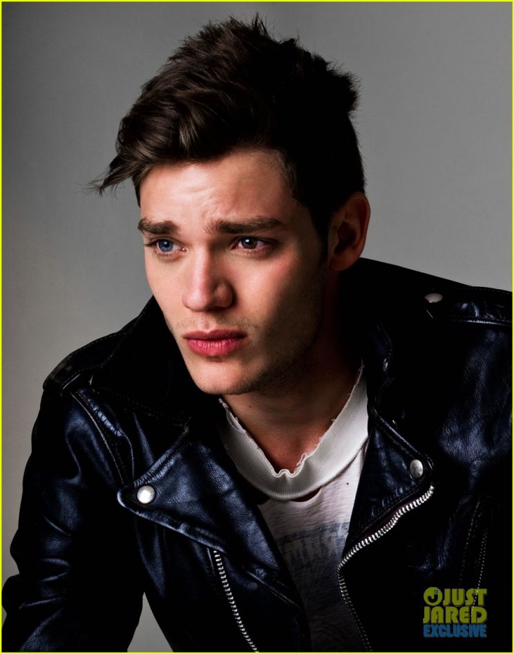 Dominic Sherwood