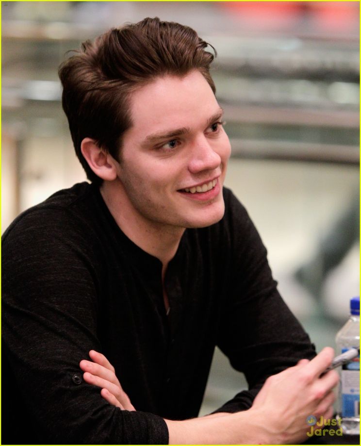 Dominic Sherwood