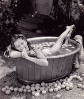 Dona Drake