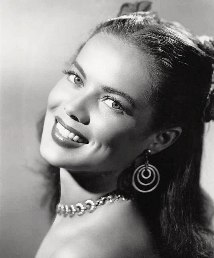 Dona Drake