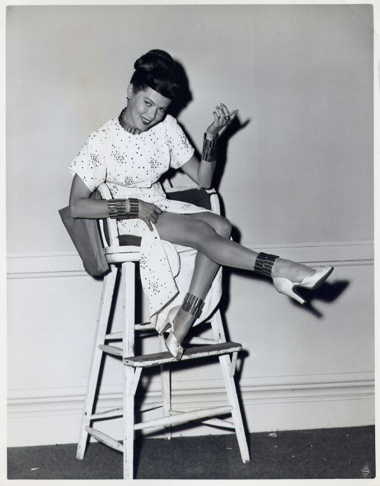 Dona Drake