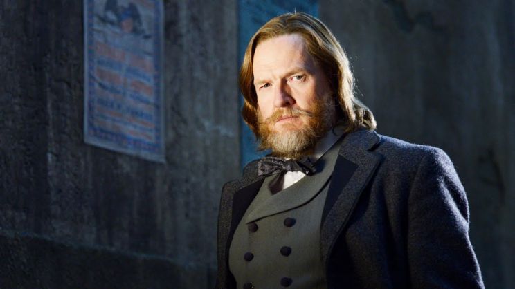 Donal Logue