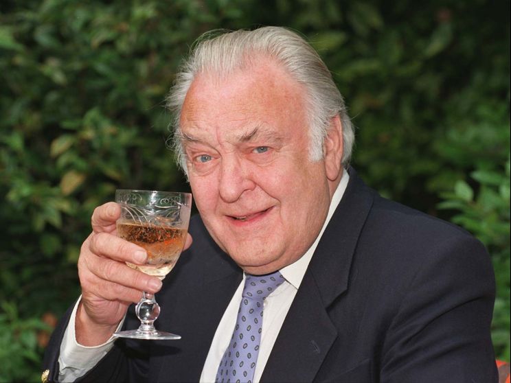 Donald Sinden