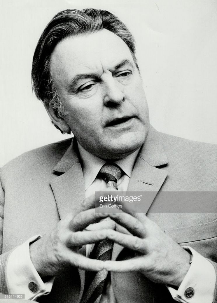 Donald Sinden