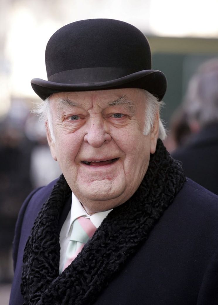 Donald Sinden