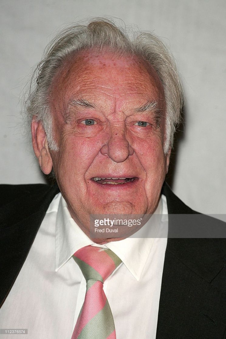 Donald Sinden