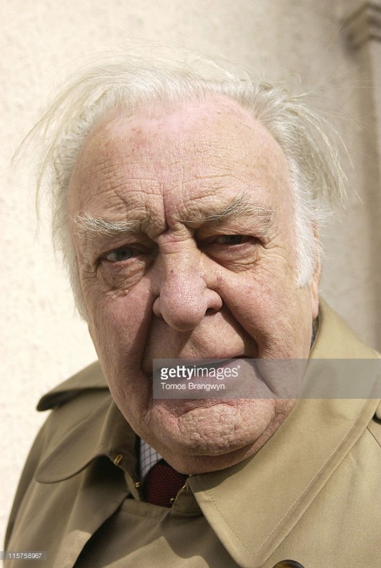 Donald Sinden