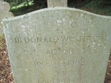 Donald Wolfit