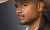 Dondre Whitfield