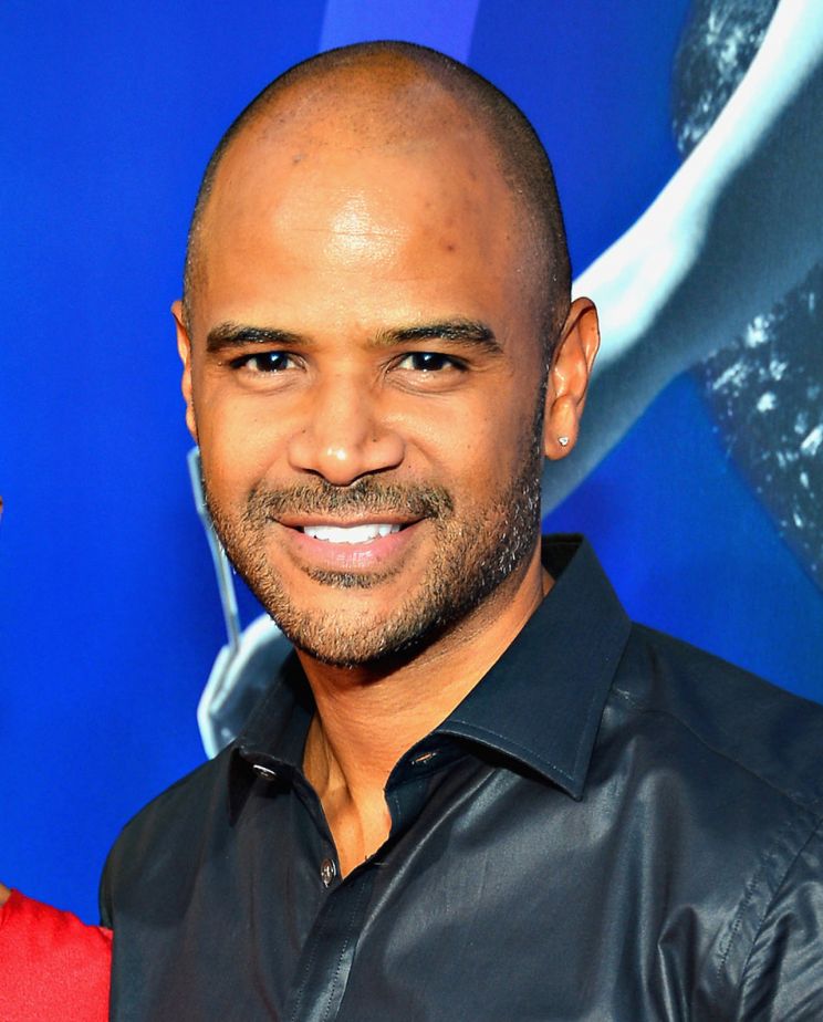 Dondre Whitfield