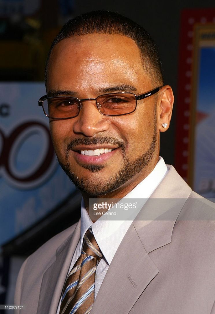 Dondre Whitfield