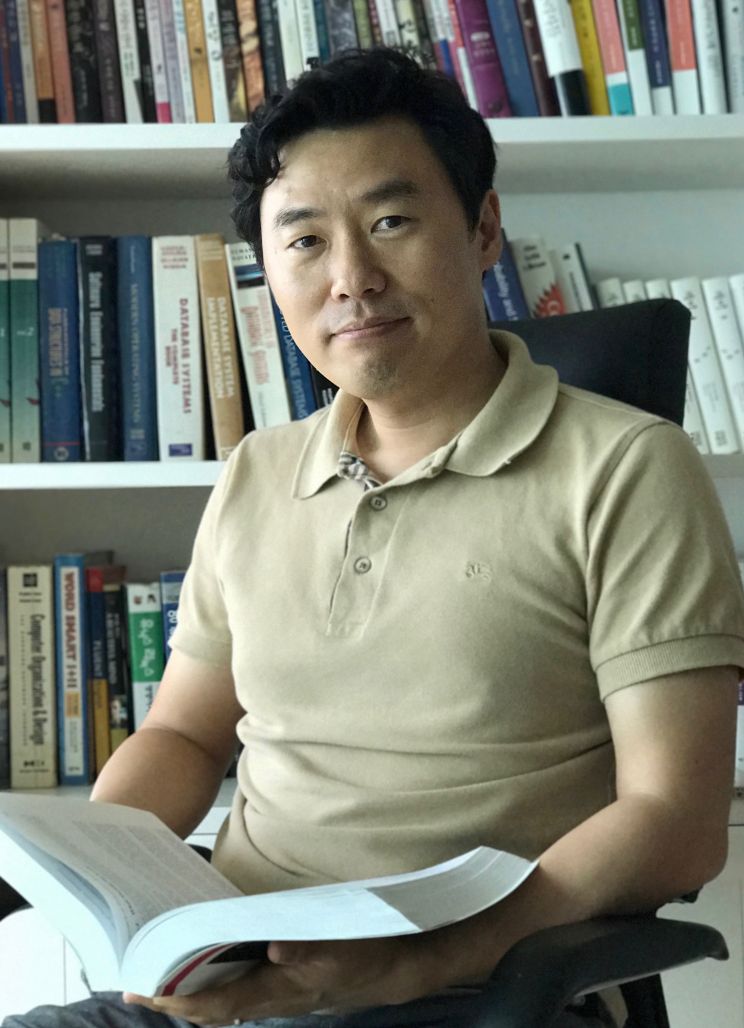 Dong-hoon Choi