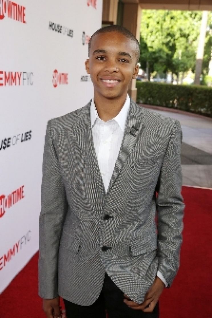 Donis Leonard Jr.