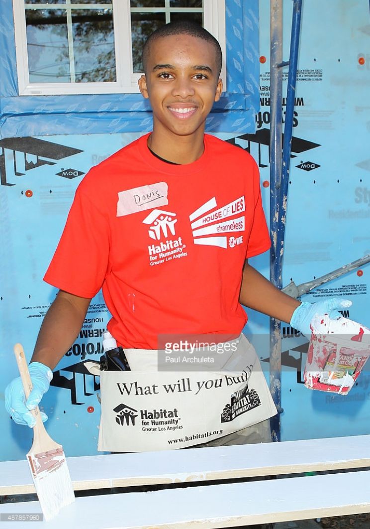 Donis Leonard Jr.