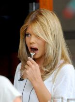 Donna D'Errico photo
