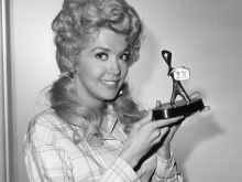 Donna Douglas