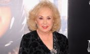 Doris Roberts