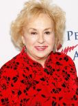 Doris Roberts