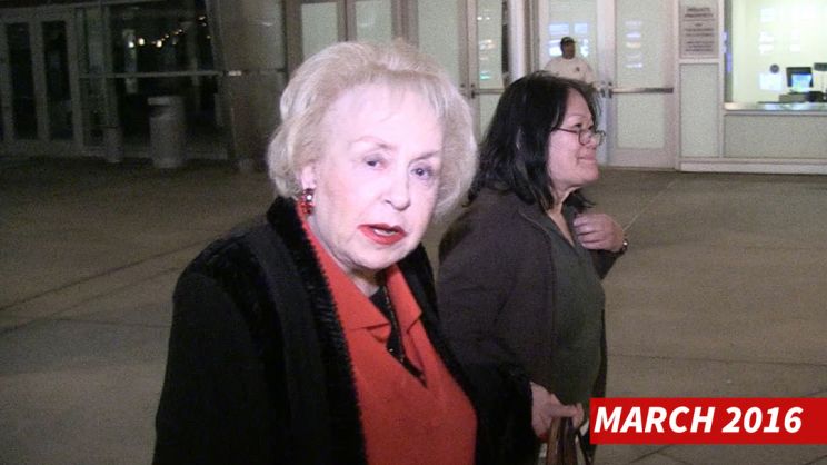 Doris Roberts