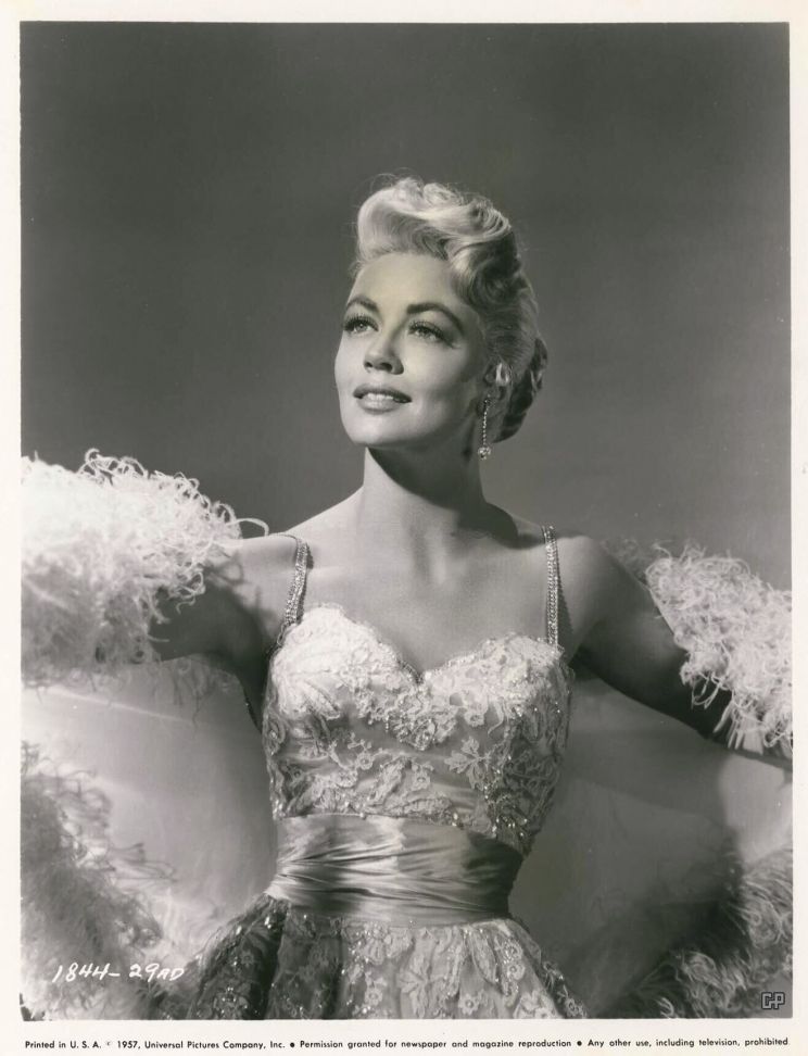 Dorothy Malone