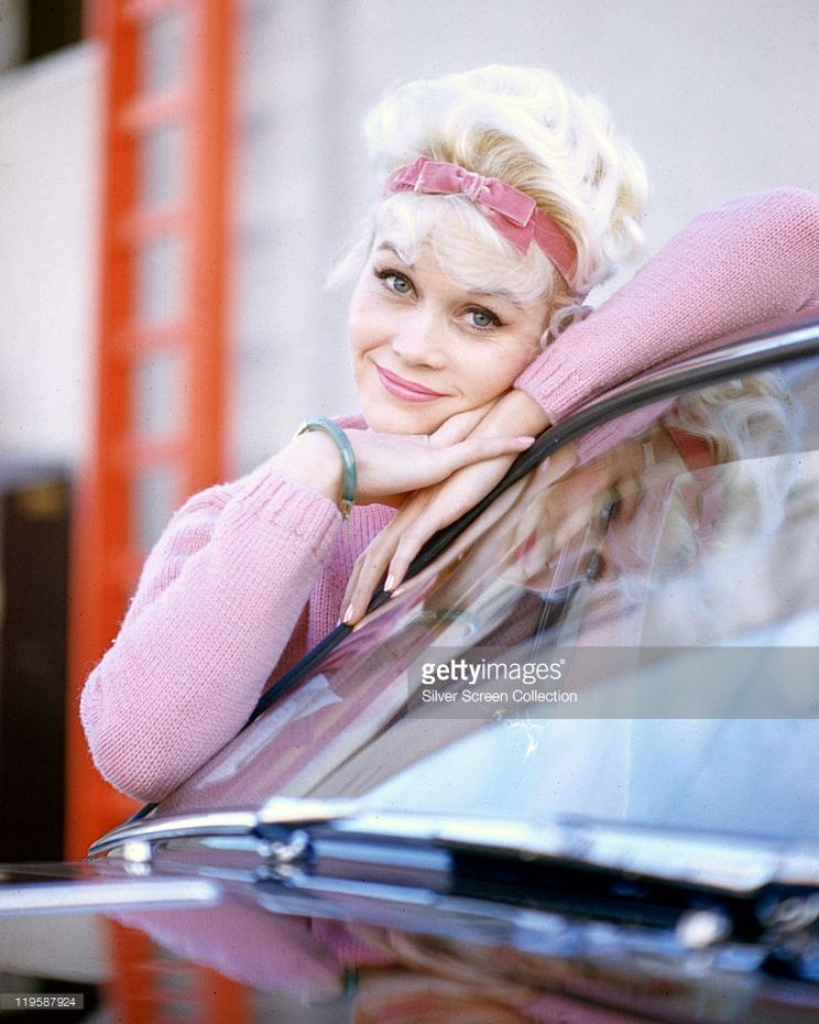 Dorothy Provine