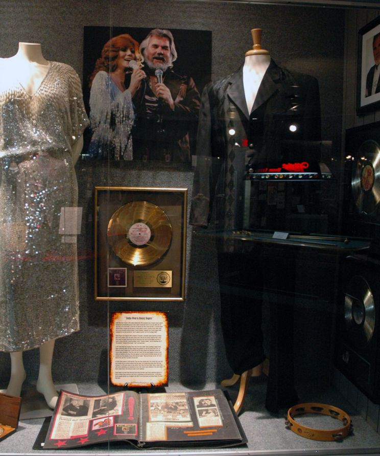 Dottie West
