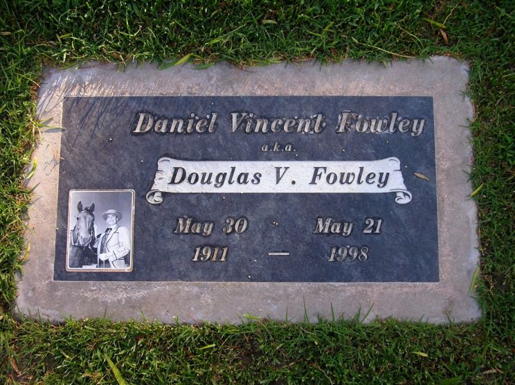 Douglas Fowley