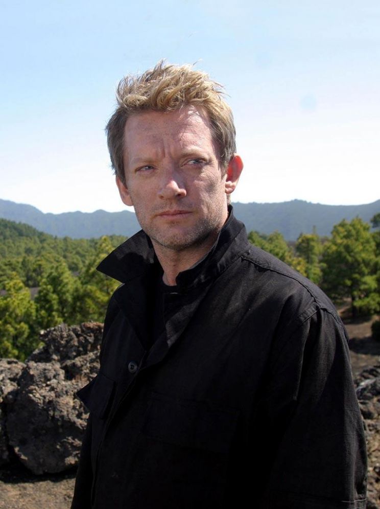 Douglas Henshall