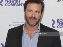 Douglas Hodge