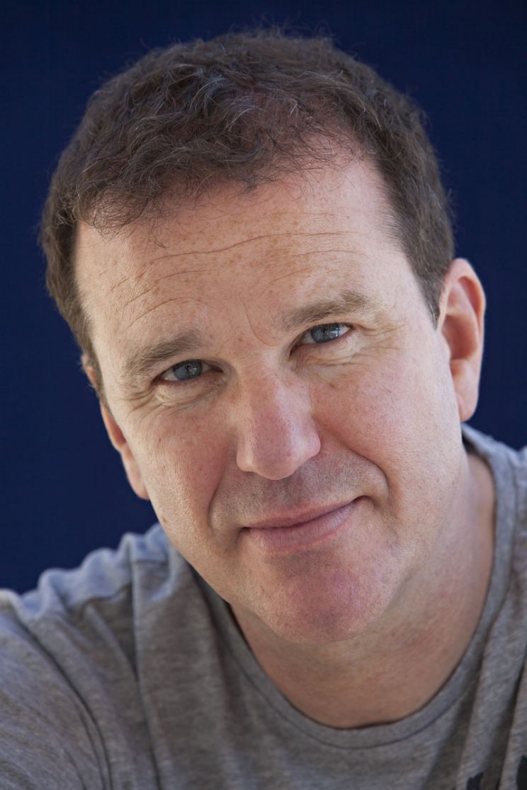 Douglas Hodge