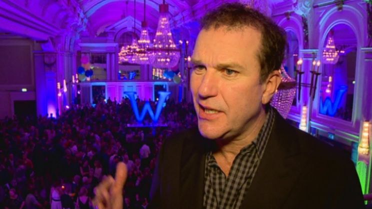 Douglas Hodge