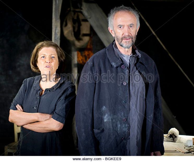 Douglas Hodge