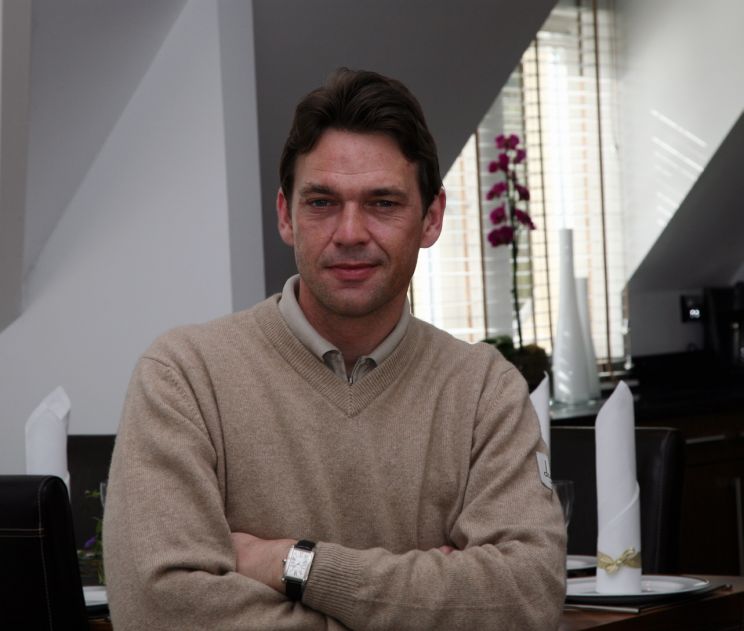 Dougray Scott