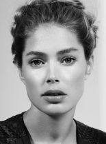 Doutzen Kroes photo